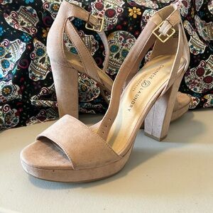 Who doesn’t love Chinese laundry brand from Los Angeles?